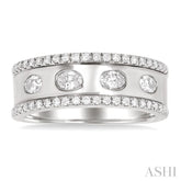 5/8 Ctw Wide 4-Stone Oval & Round Cut Diamond Fashion Band in 14K White Gold